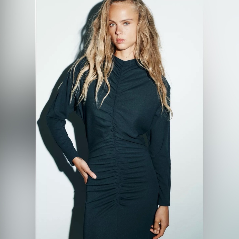 🔥🔥Zara crepe shoulder pad dress   Maxi Dress - Picture 3 of 6